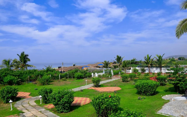 Qees Empire Beachfront Resort