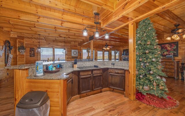 Picture Perfect- Seven Bedroom Cabin
