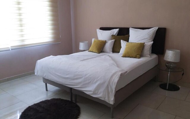 Stunning 3-bed House in Tema-ahenfie Villa