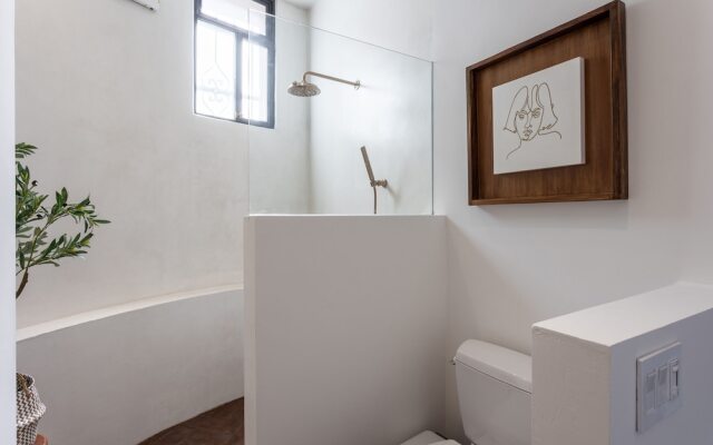 Panoramic Paradise 3BR Overlooking SMA