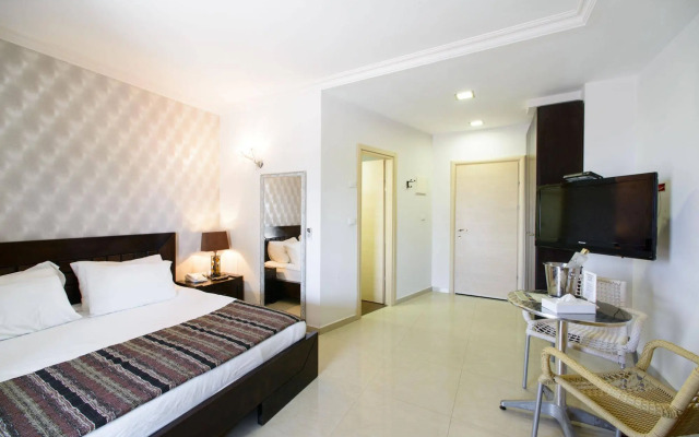 Royalty Suites