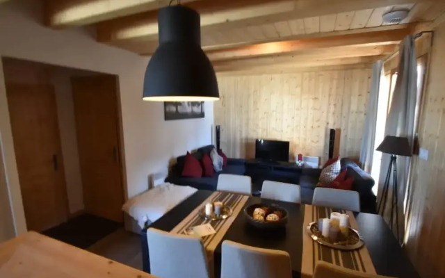 Splendid Chalet in Chamrousse With TV