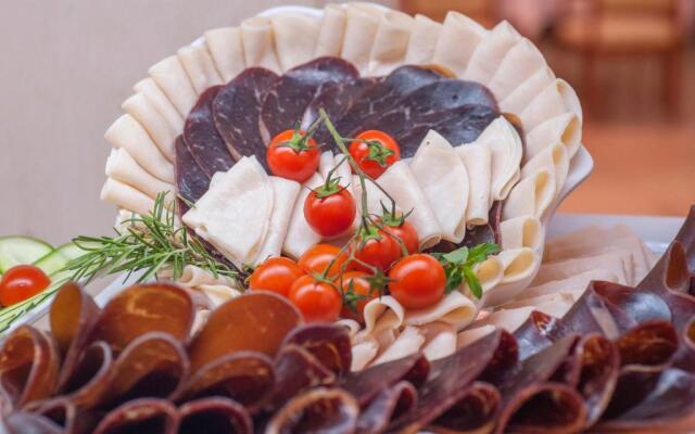 Mediteran Hotel & Resort