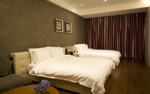 Grand Madison Qingdao Harbour-view Central（Former Qingdao Farglory Hotel）