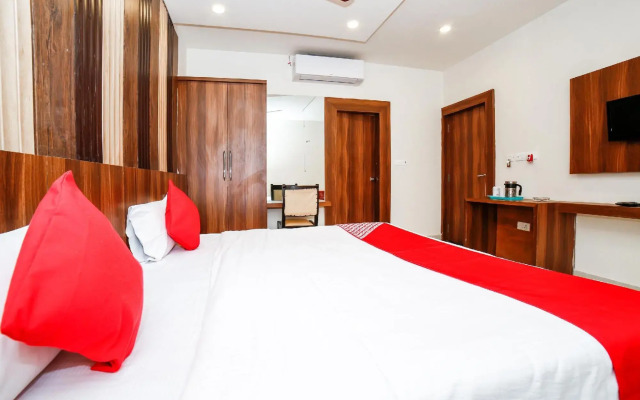 Oyo 35769 Hotel Rishabh
