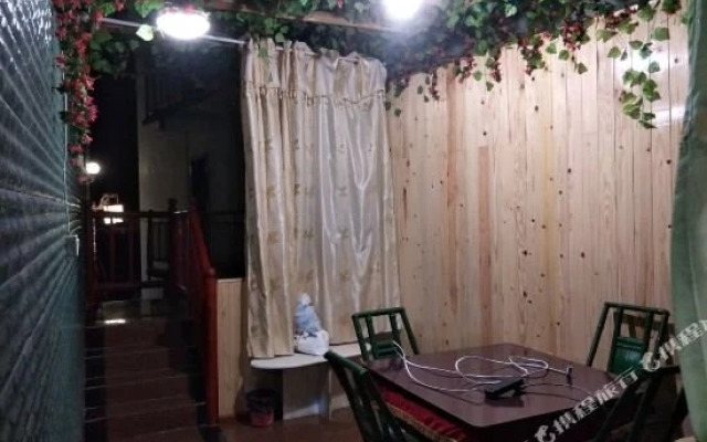 Ya'an Gasa Tibetian Inn