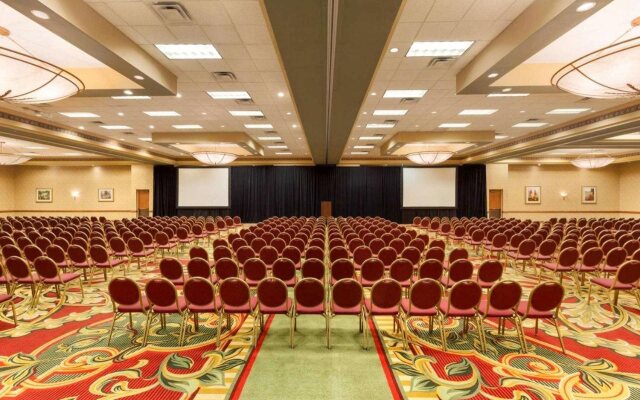 Radisson Hotel Cedar Rapids