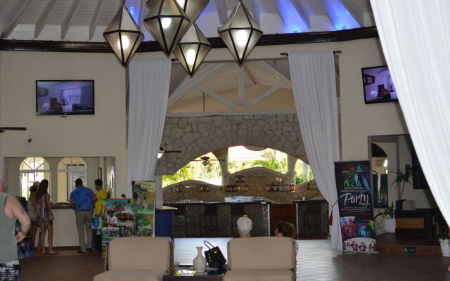 Lifestyle Royal Suites