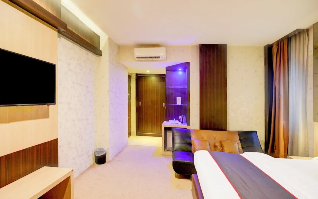 Townhouse Oak Batam near Grand Batam Mall formerly Lucky Star Hotel – Guest Rooms – Batam