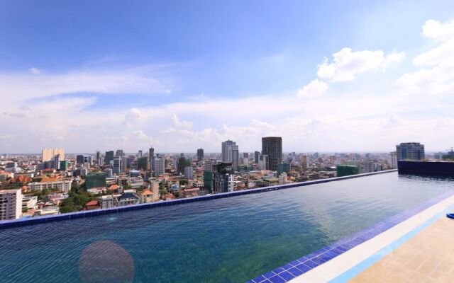EASTLAND Hotel & Apartment