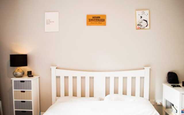 2 Bedroom Apartment in Edinburgh With Private Garden