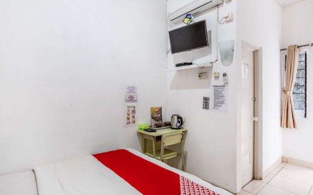 Alex Hostel by OYO Rooms
