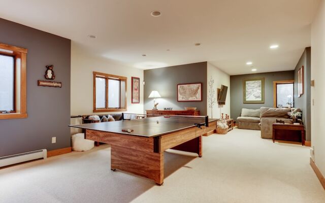 28953 Cathedral City - 5 Br Home