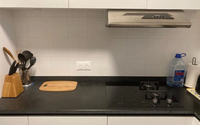 Standing Residence Kumuhei