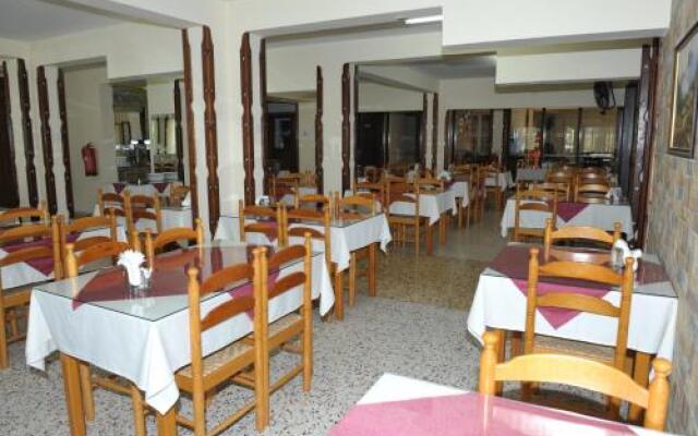 Minaides Hotel