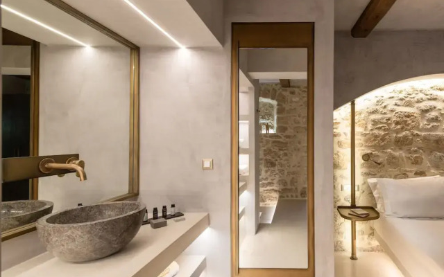 Inotropes Boutique Suites