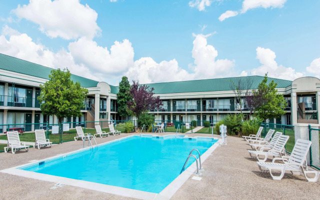 Days Inn Elizabethtown