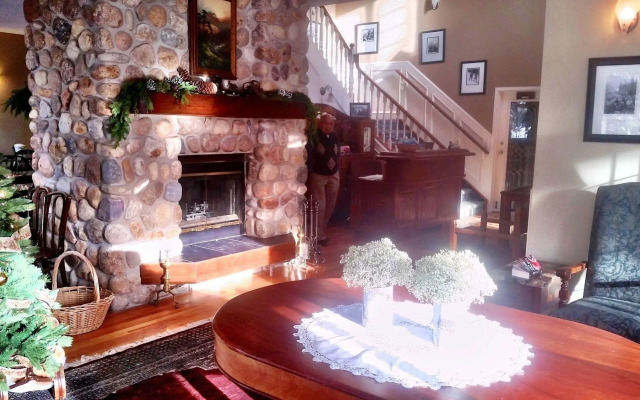 The Lady MacDonald Country Inn