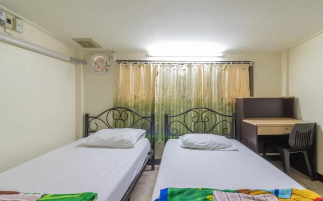 7 Holder Guesthouse