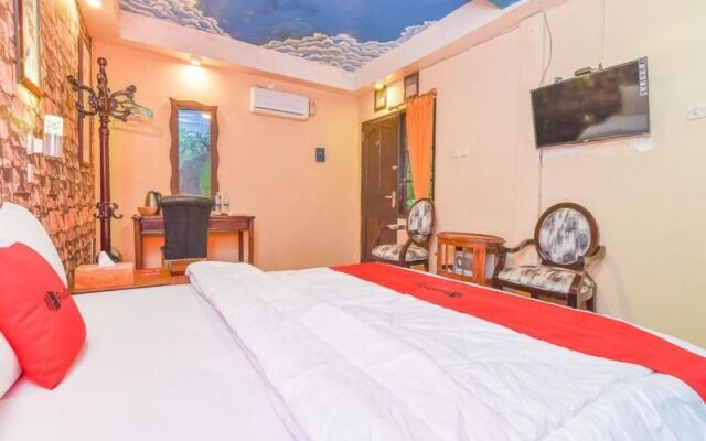 RedDoorz Plus near Tirta Empul Temple Ubud