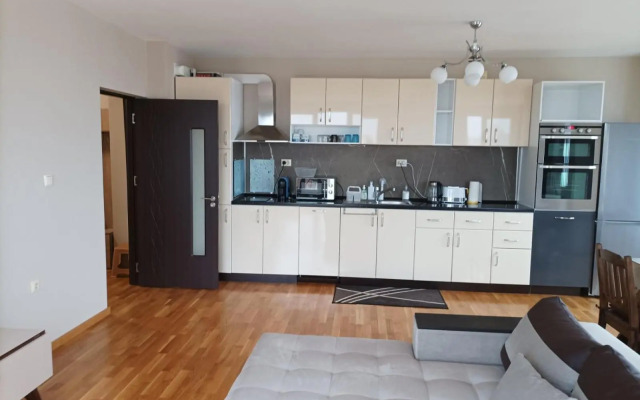 One Bedroom Apartment 46- Trakia 54 А