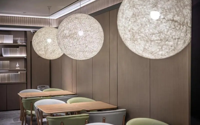 Ji Hotel Shanghai Xietu Dong Road