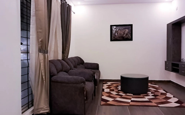 Roomshala 135 Paradise Villa Banglore