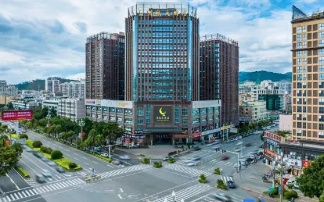 Yue Cheng HOTEL — 4-star hotel in Xichang