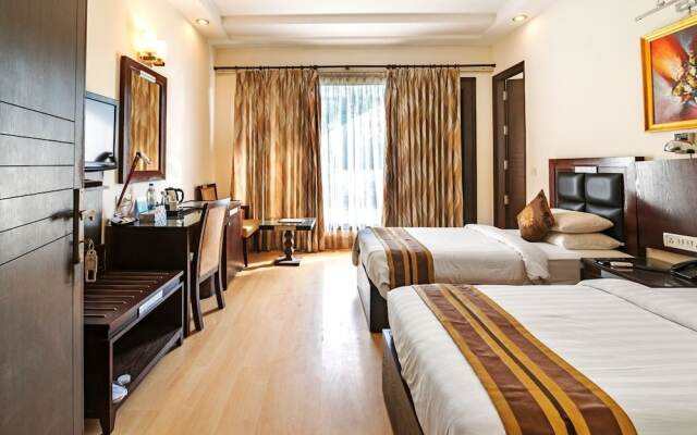 Royal Residence On MG Road