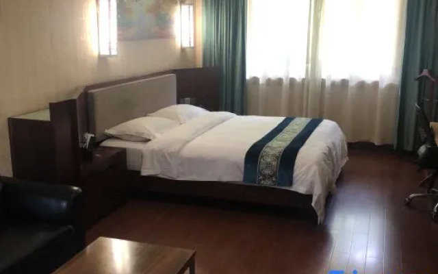 Labor Model Resort
