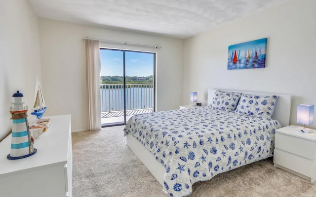 Bayshore Yacht & Tennis 314