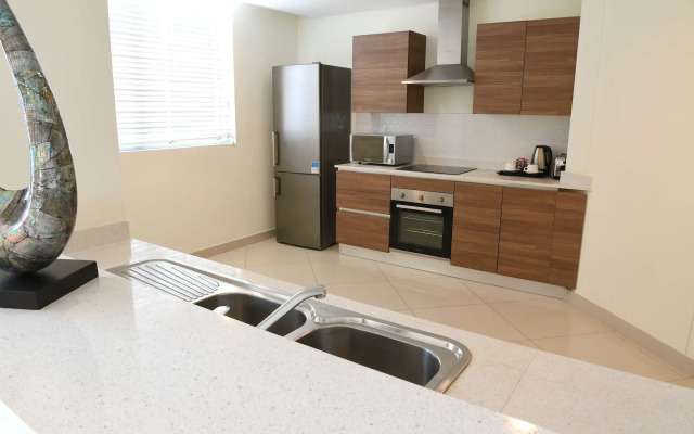 Gulf Suites Hotel Amwaj