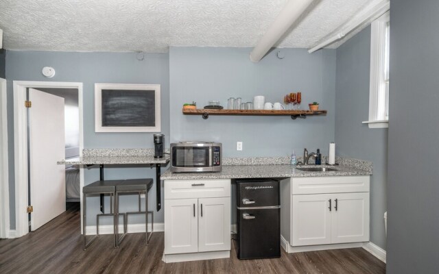 Monmouth Loft 4