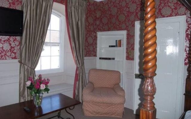 Highcroft House