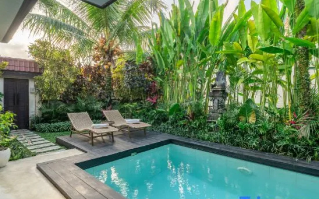 Rumah Villa by EVDEkimi - Cozy Ubud's 2BR Escape with Huge Pool & Patio – Pool – Ubud