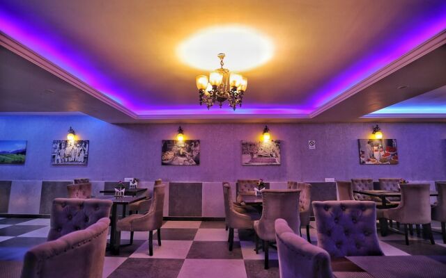 Hotel The Montreal Srinagar