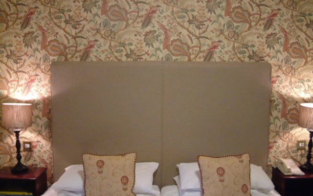 Listowel Arms Hotel