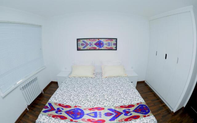 Apartment on Registon Kochasi