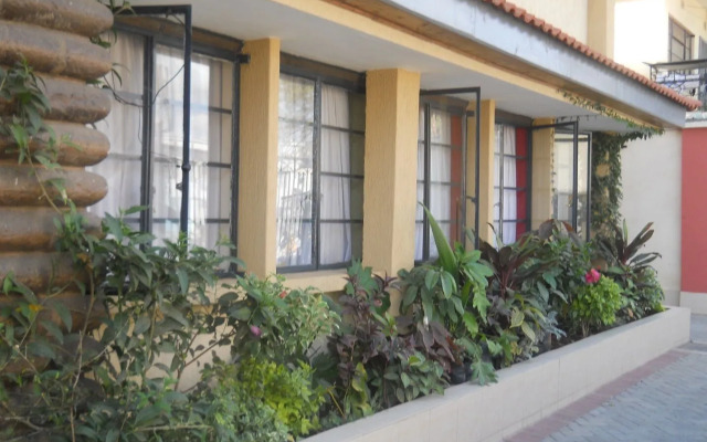 Nairobi West Suites