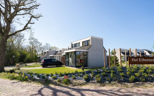 Holiday Home Vakantiepark 't Eibernest Texel