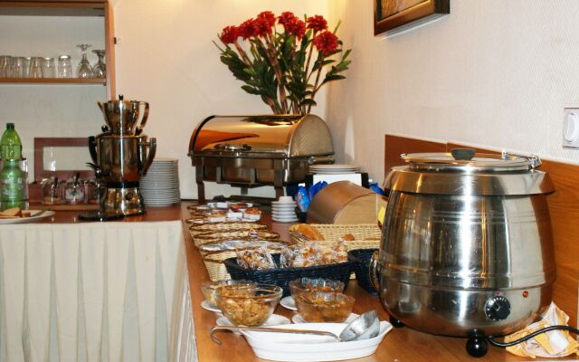 Bahn Hotel
