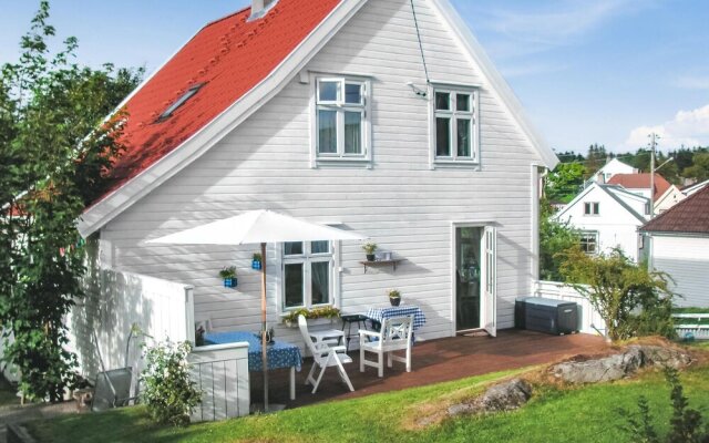 Amazing Home in Skudeneshavn With 4 Bedrooms