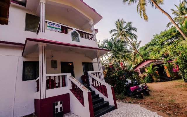OYO 24114 Home Decent Studio Candolim