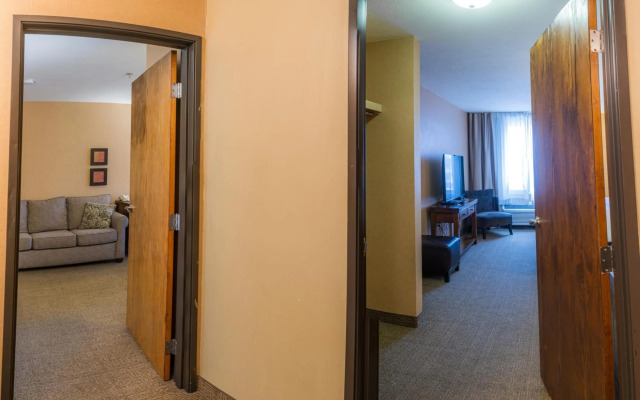 Comfort Inn & Suites