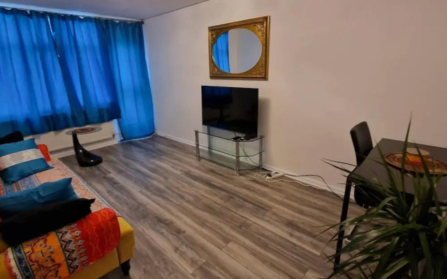 Cosy Flat Near Tower Bridge