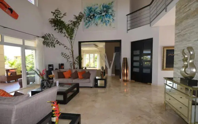 Villa de la Fiesta With Ocean View