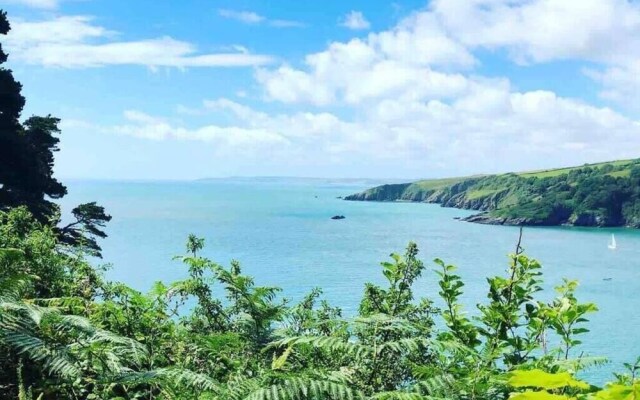 Characteristic 5-bed House on the Edge of Dartmoor