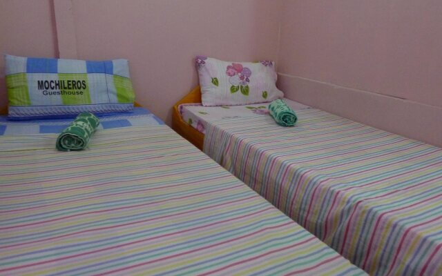 Mochileros Guesthouse