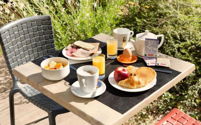 Holiday Inn Express Marseille Airport by IHG