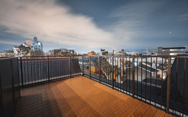 Wise Owl Hostels Kyoto